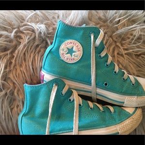 Chuck Taylor Converse Size 2
